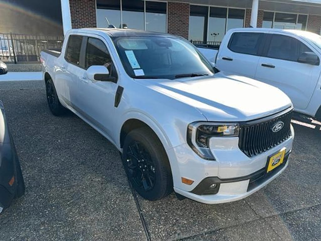 New 2026 Ford Maverick Lobo High TRUCK