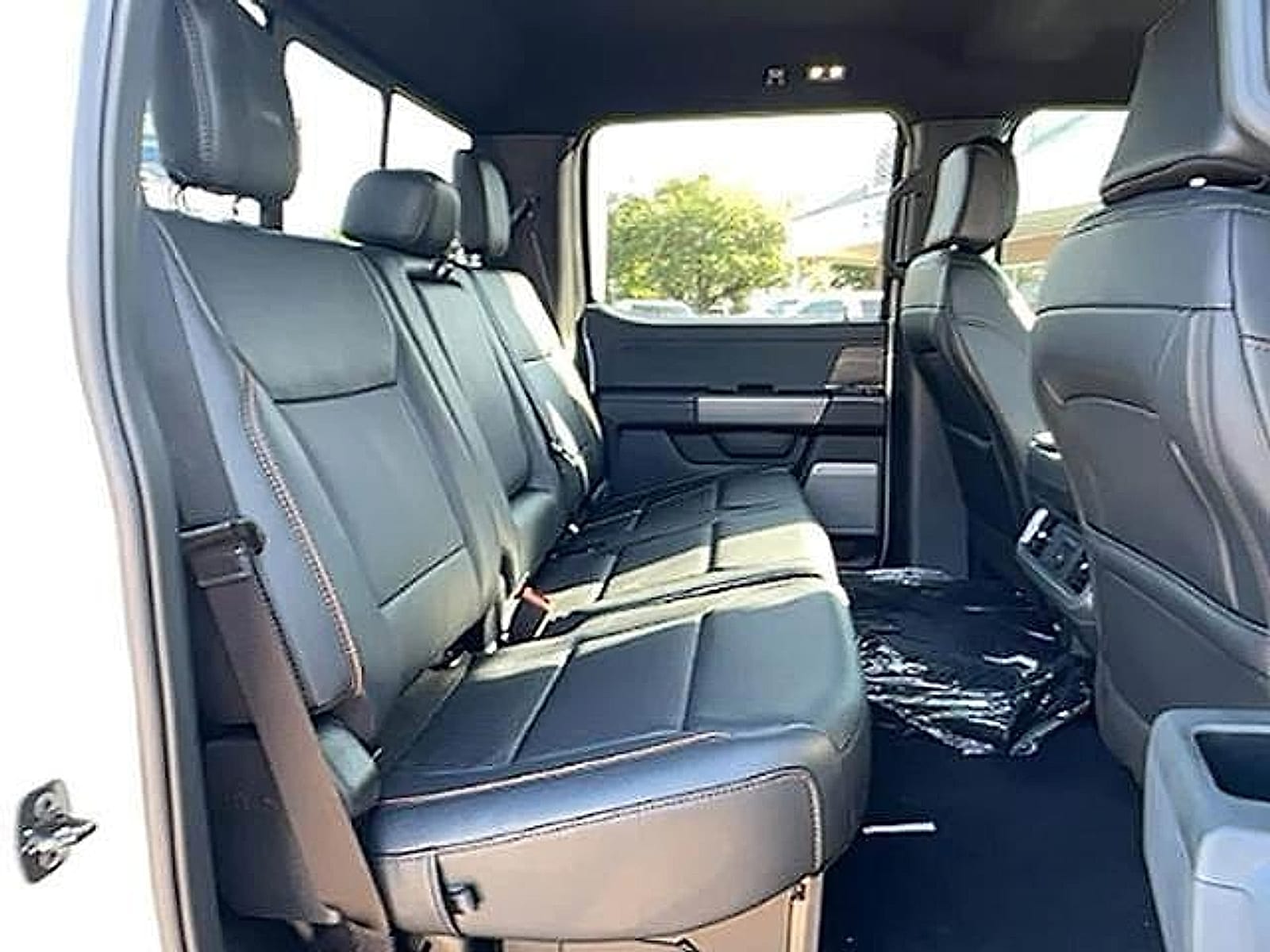 2025 Ford F-150 Lariat - Photo 13