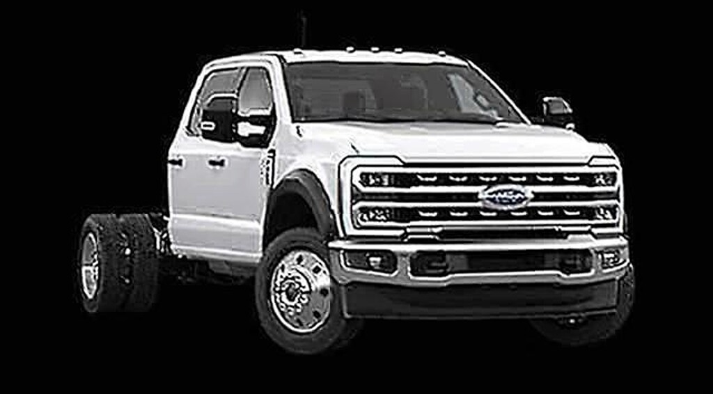 New 2026 Ford F-450 Chassis Lariat