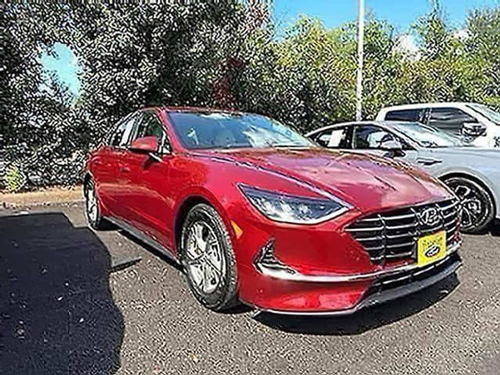 Used 2023 Hyundai Sonata SE Sedan