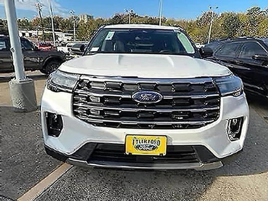 New 2026 Ford Explorer Active w/200A Pkg SUV