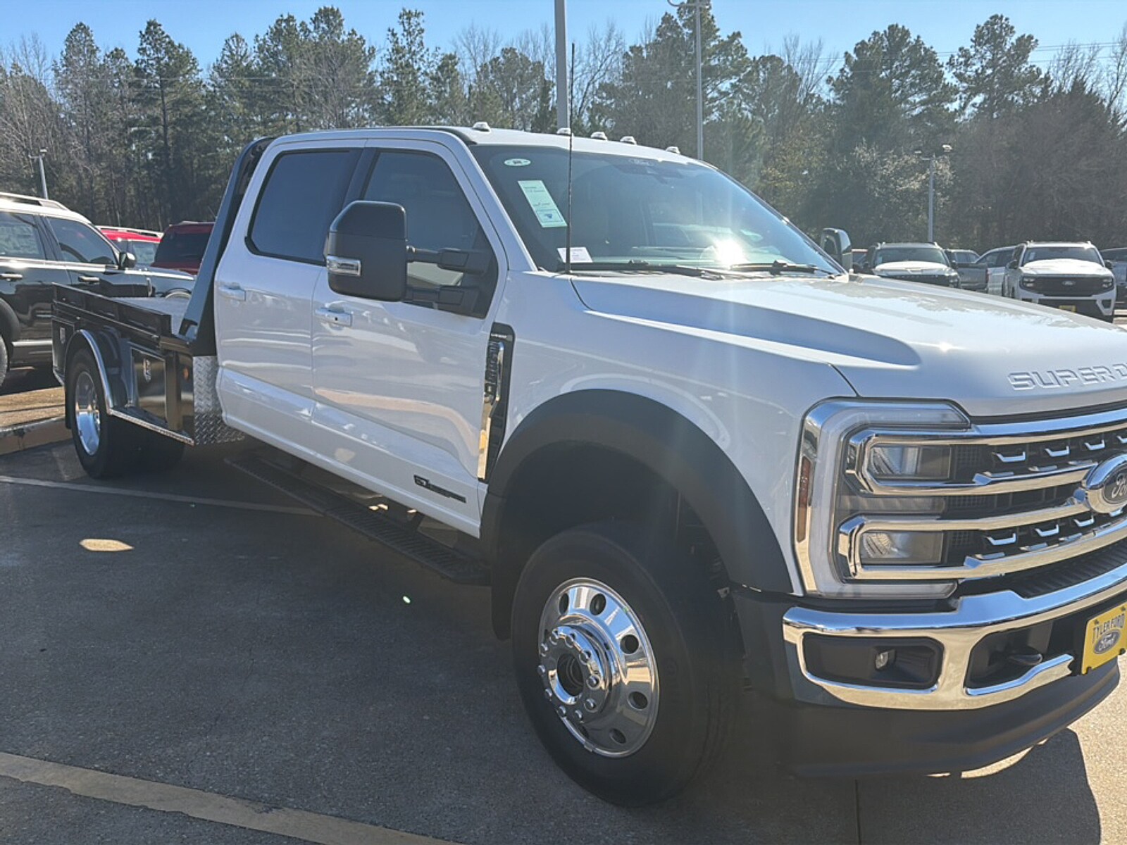 2026 Ford F-550 Lariat 4x4 Crew Cab 179-In DRW's photo