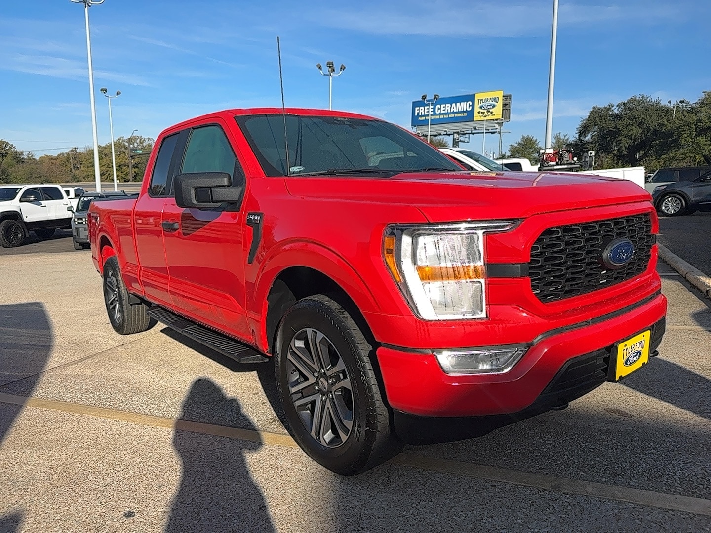 2022 Ford F-150 XL's photo