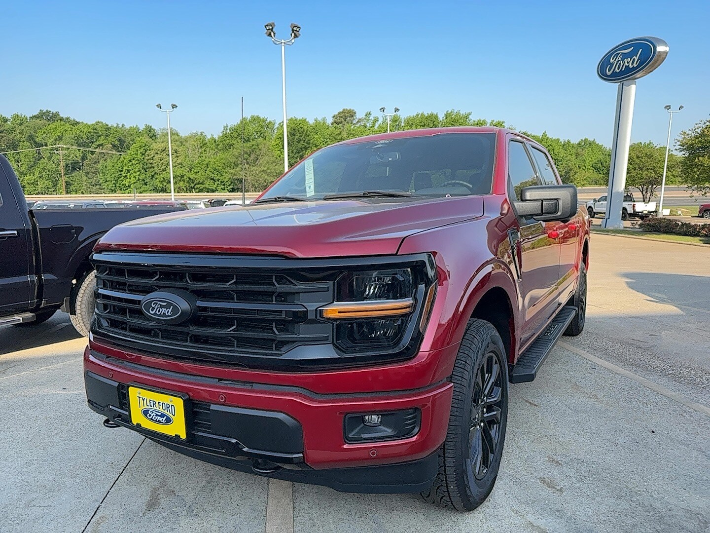 2025 Ford F-150 XLT photo 3