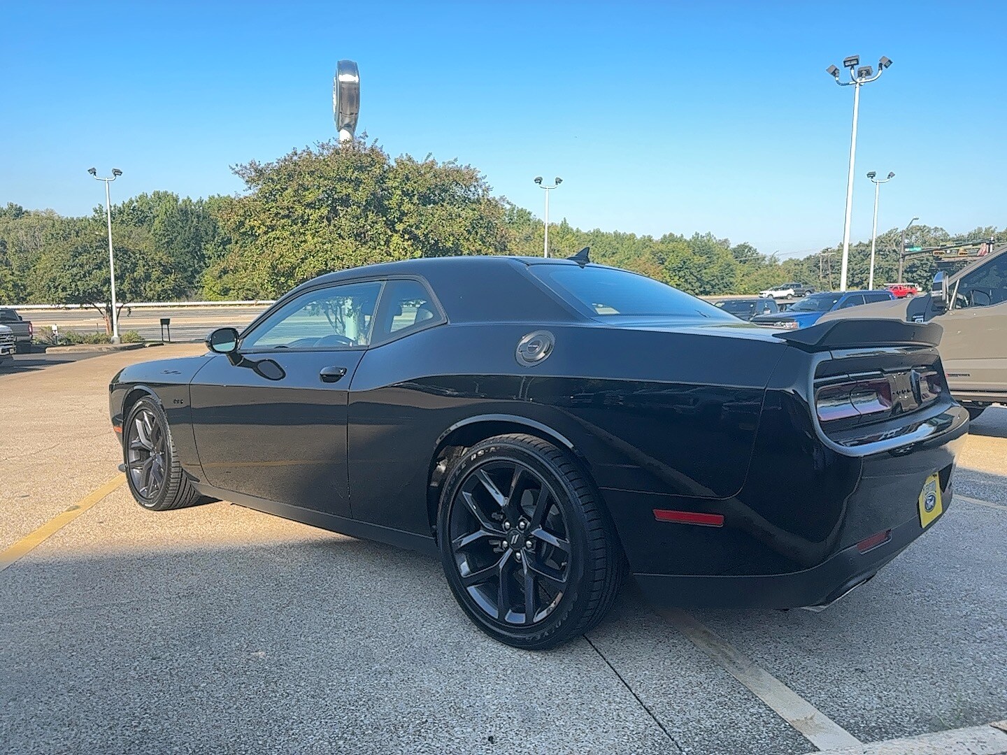 2023 Dodge Challenger R/T photo 3