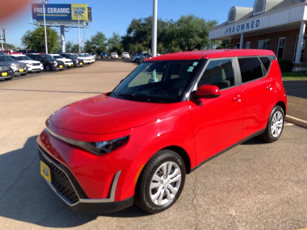 Used 2024 Kia Soul LX Hatchback