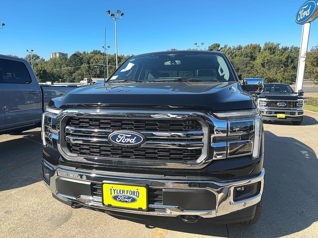 New 2025 Ford F-150 Lariat TRUCK