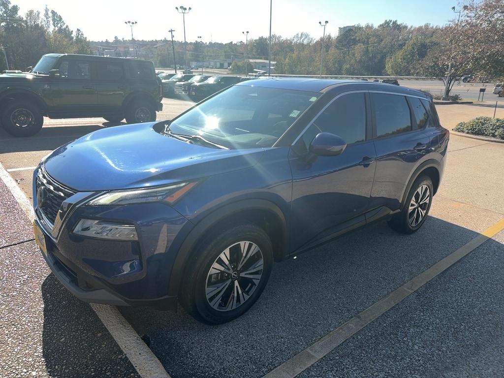 Used 2023 Nissan Rogue SV SUV