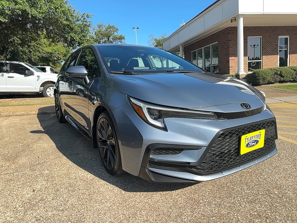 Used 2023 Toyota Corolla SE Sedan