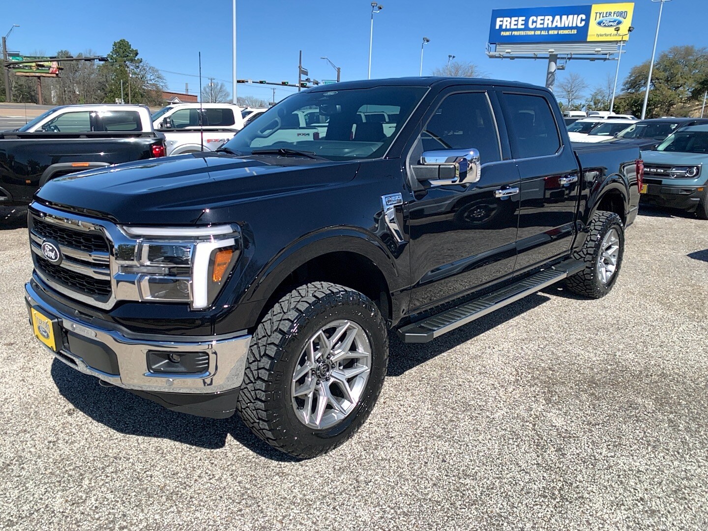 2025 Ford F-150 Lariat photo 4