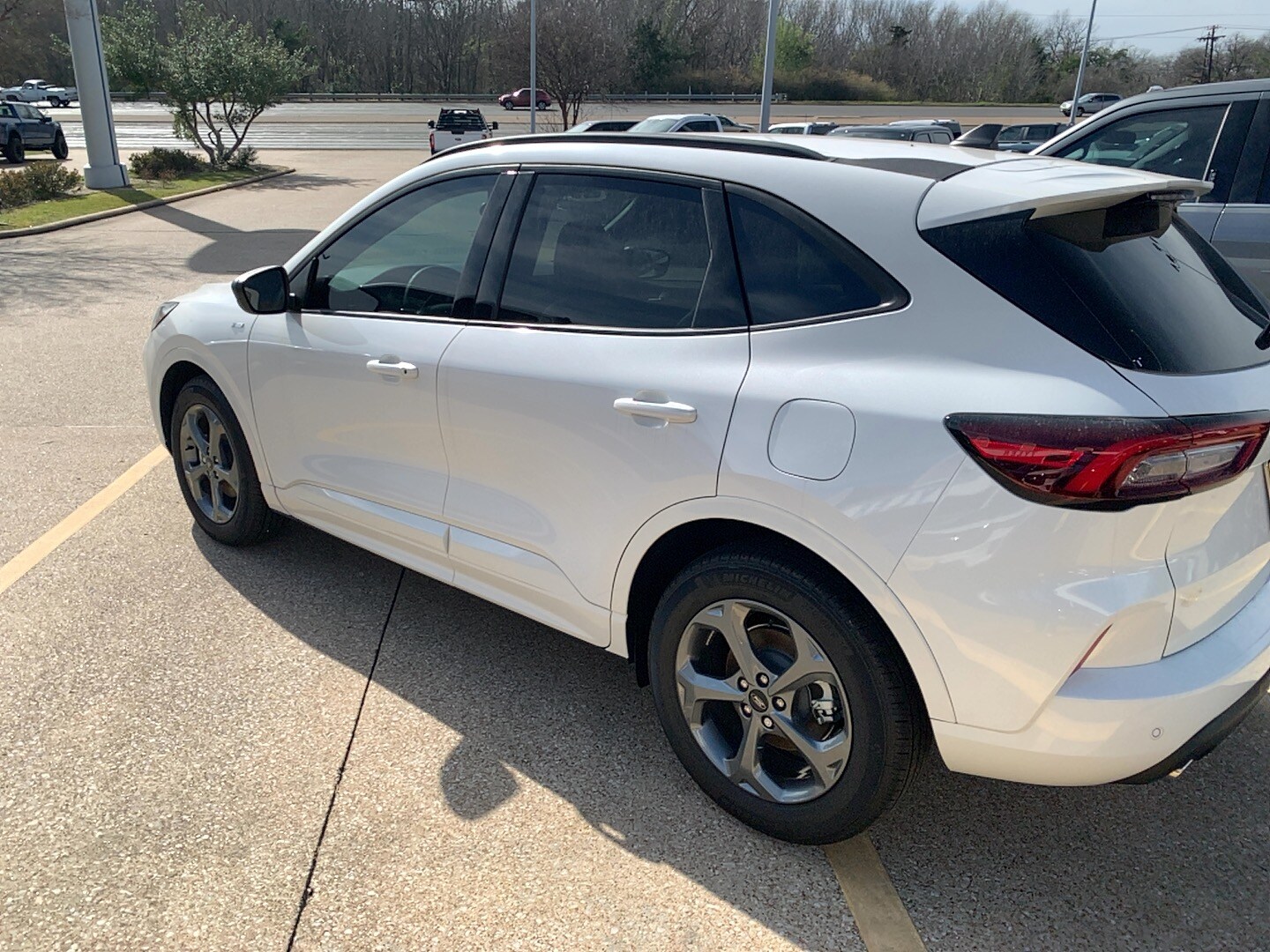 2024 Ford Escape ST-Line photo 4