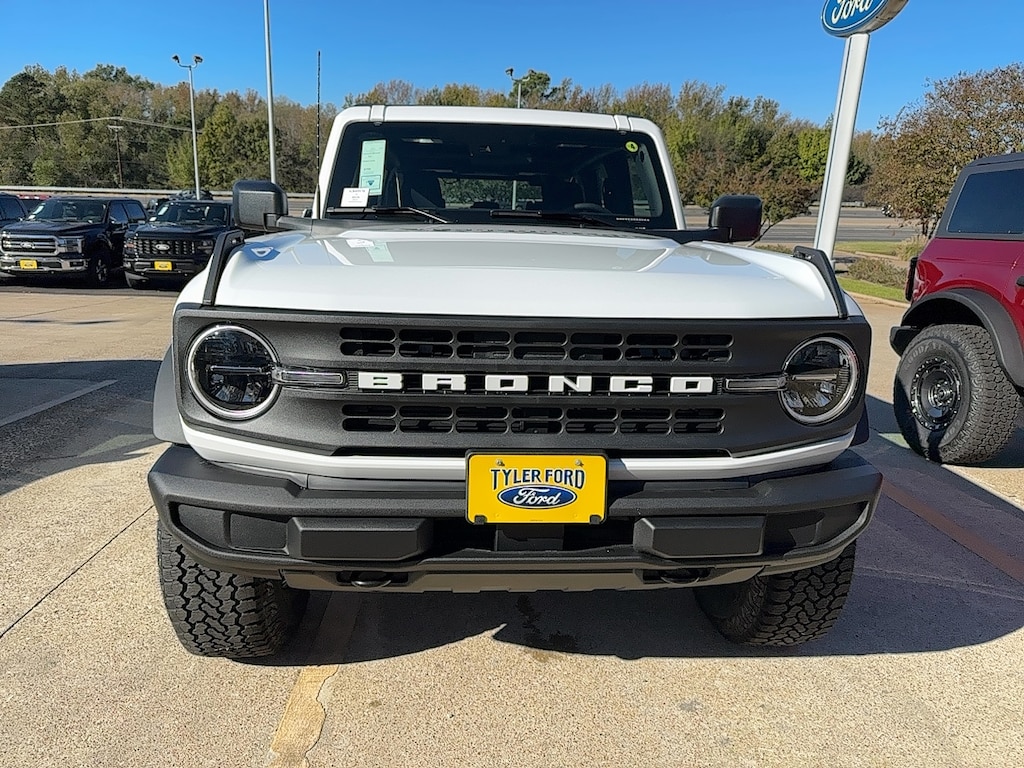 New 2025 Ford Bronco Base SUV