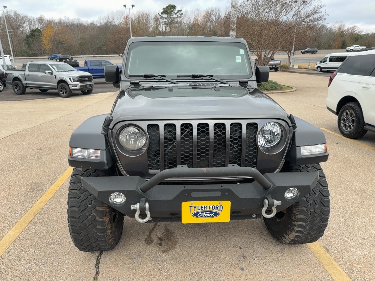 2020 Jeep Gladiator Sport S's photo