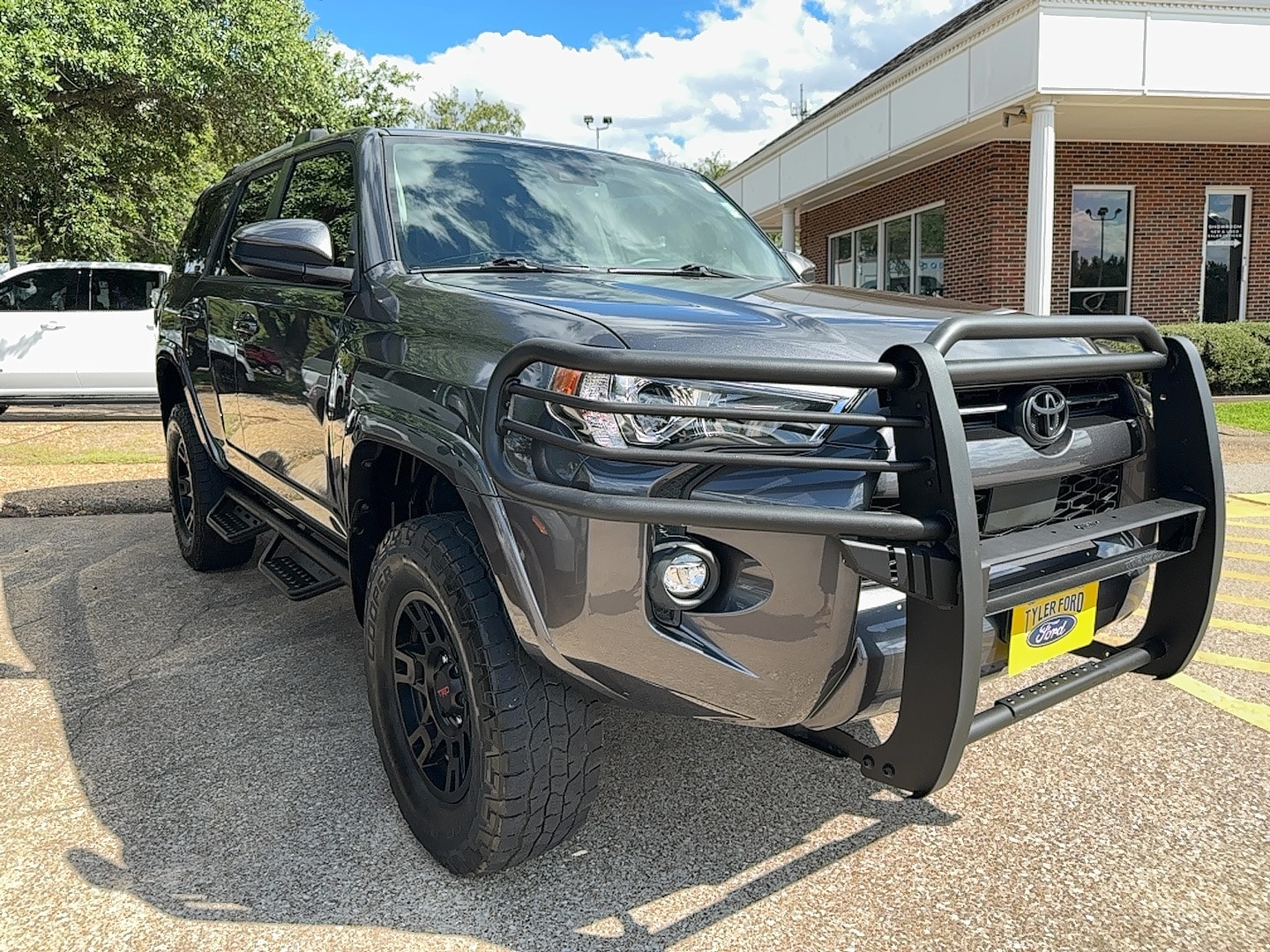 2021 Toyota 4Runner SR5's photo