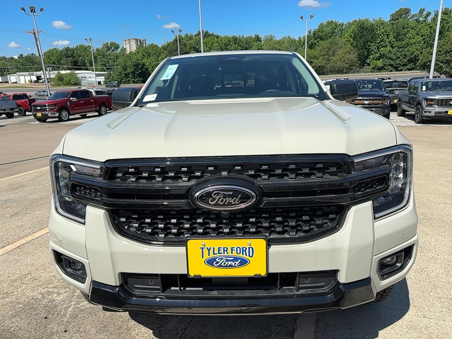 2025 Ford Ranger XLT photo 2
