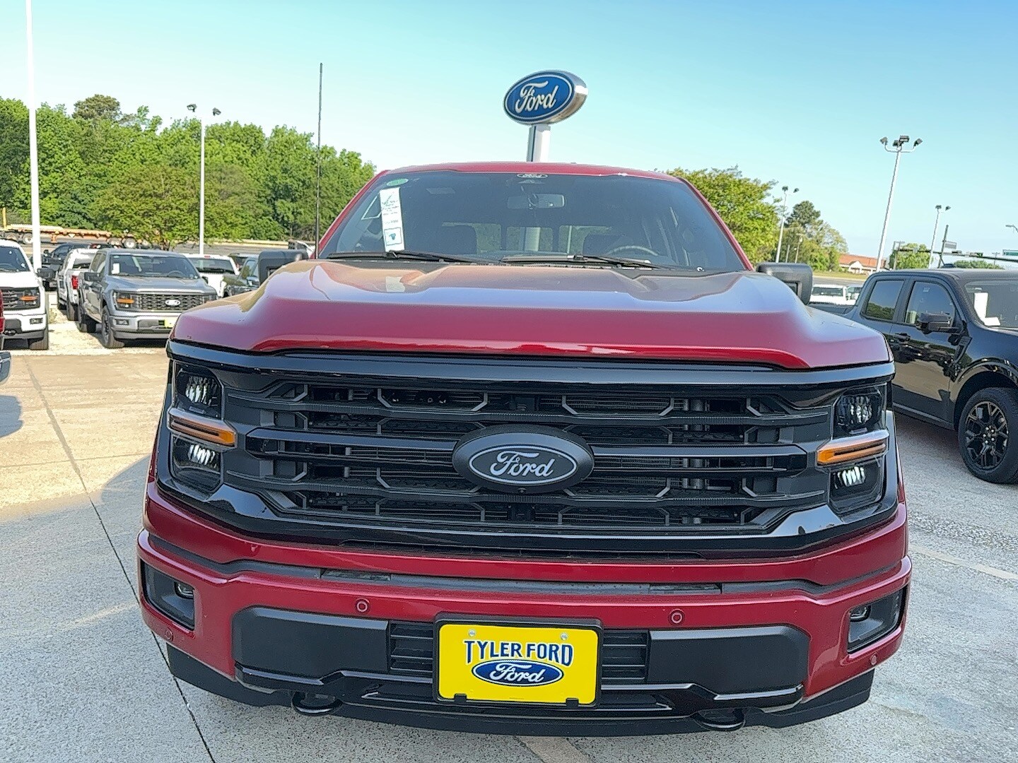 2025 Ford F-150 XLT photo 2