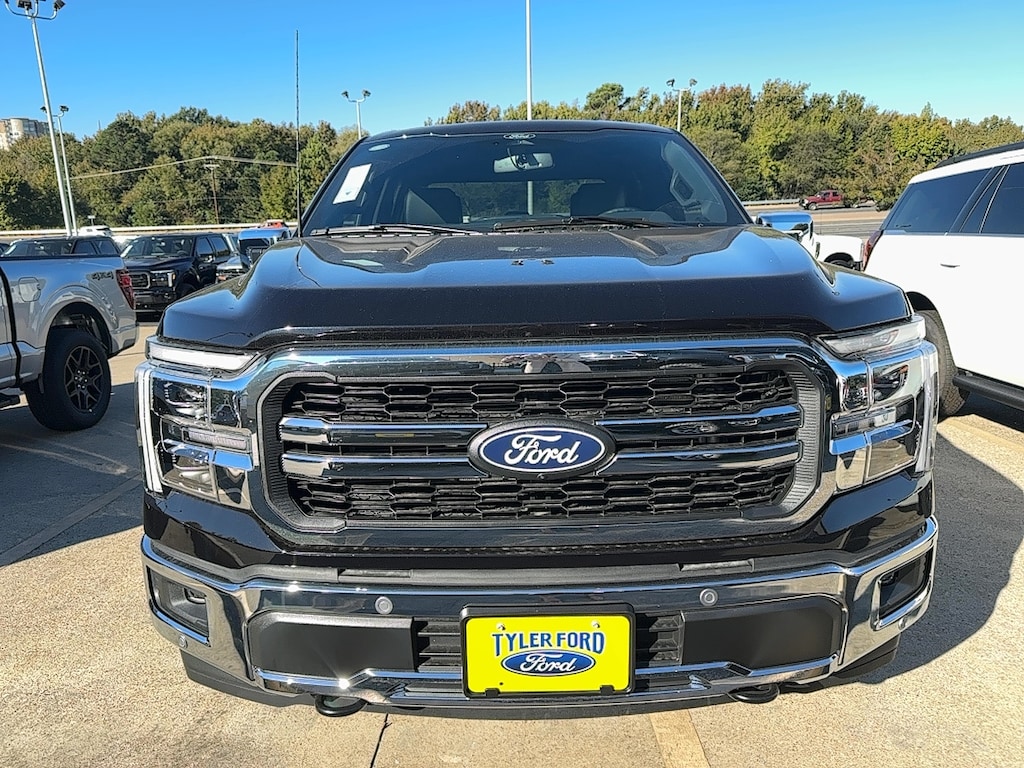 New 2025 Ford F-150 Lariat TRUCK