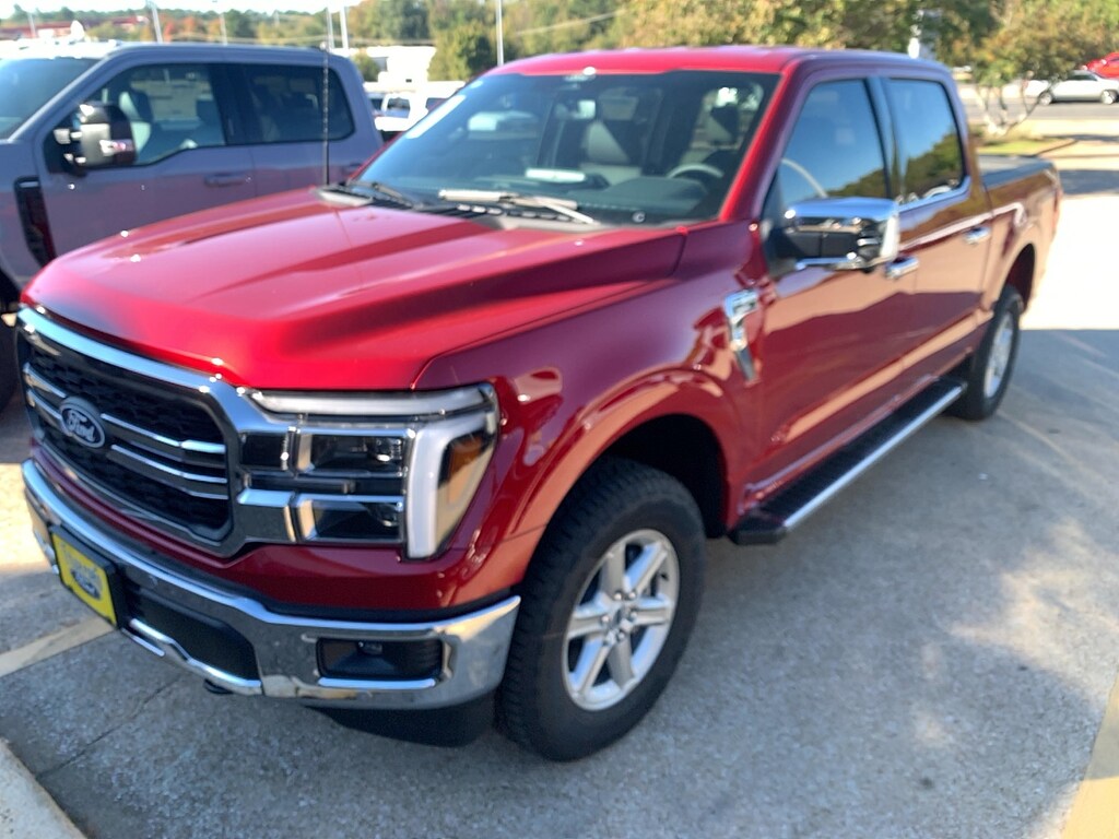 New 2025 Ford F-150 Lariat TRUCK