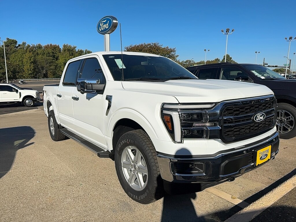 New 2025 Ford F-150 Lariat TRUCK