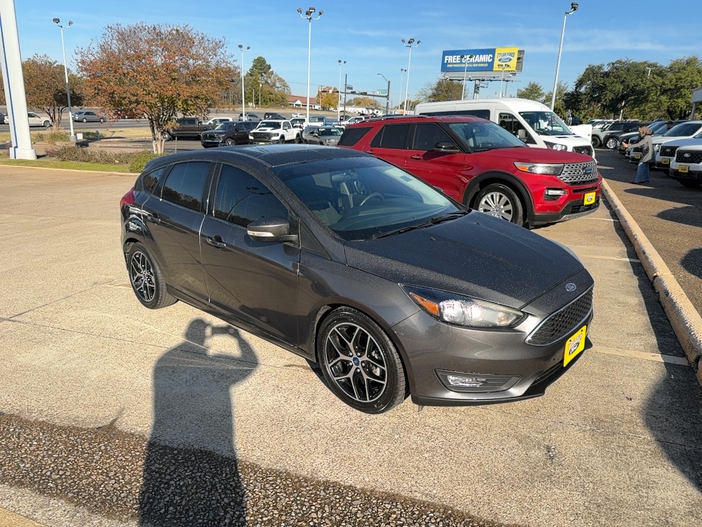 2018 Ford Focus SEL's photo