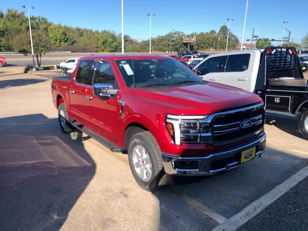 New 2025 Ford F-150 Lariat TRUCK