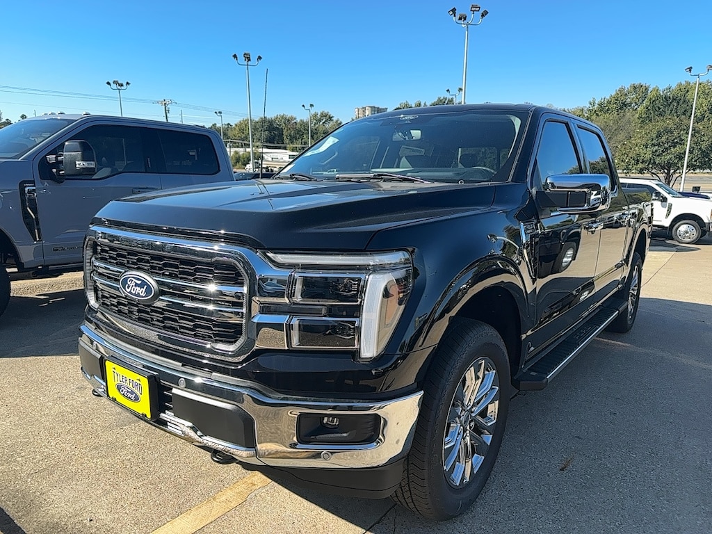 New 2025 Ford F-150 Lariat TRUCK