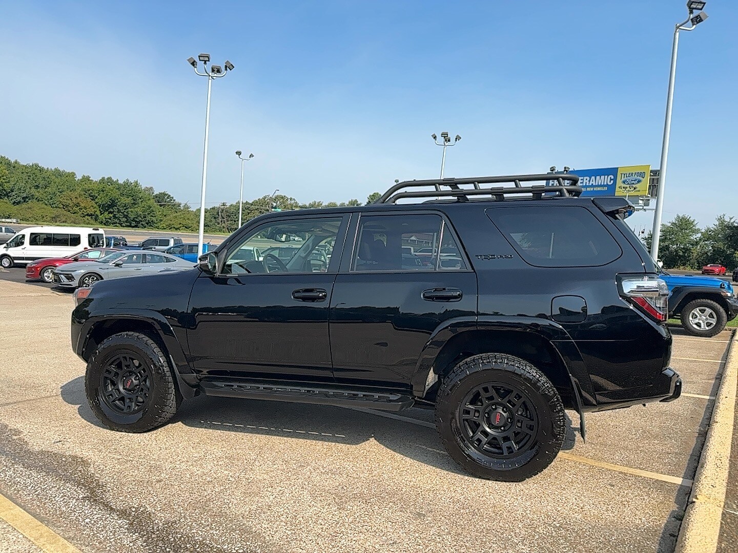 2023 Toyota 4Runner TRD Pro photo 2