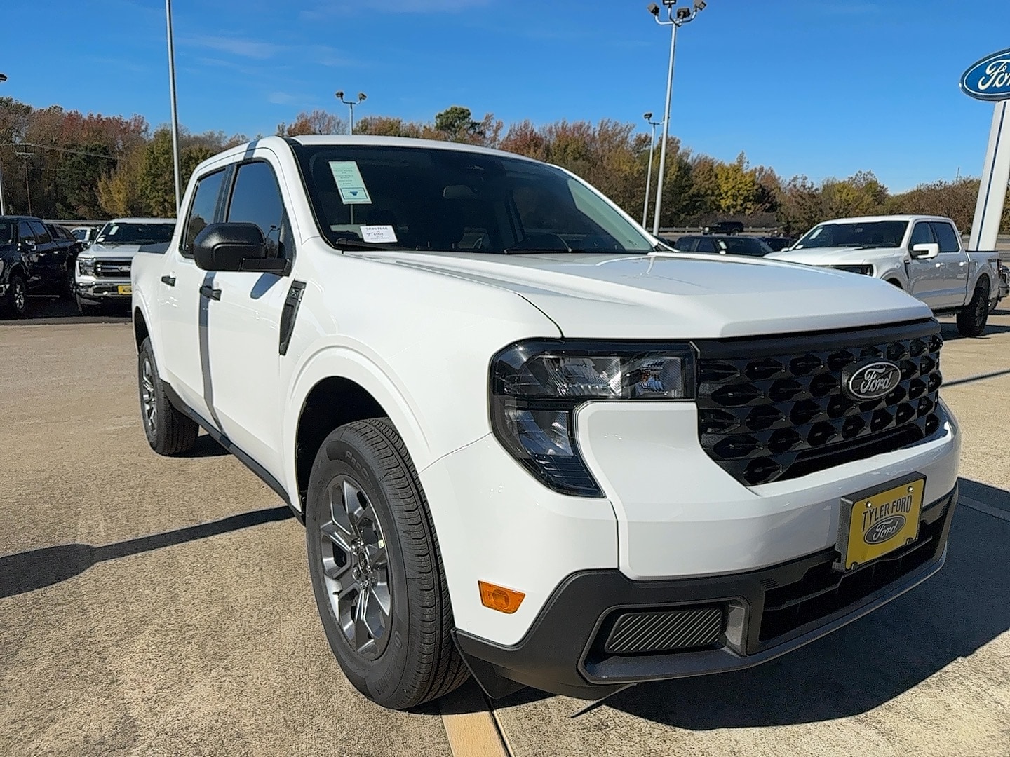 2025 Ford Maverick XLT's photo