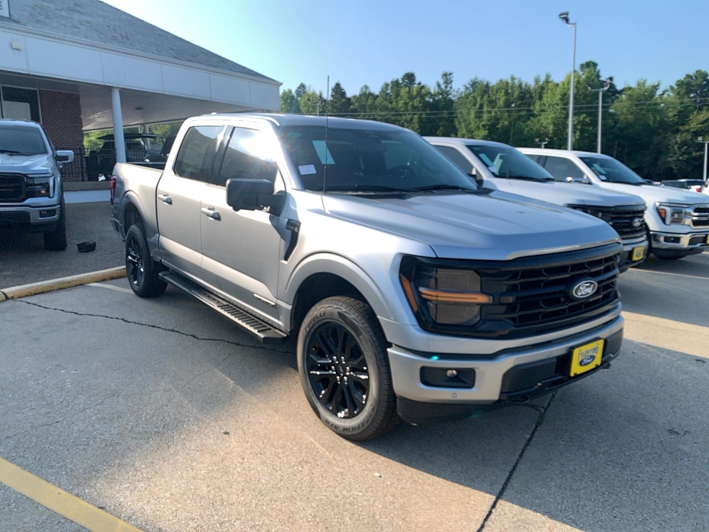 2025 Ford F-150 XLT's photo