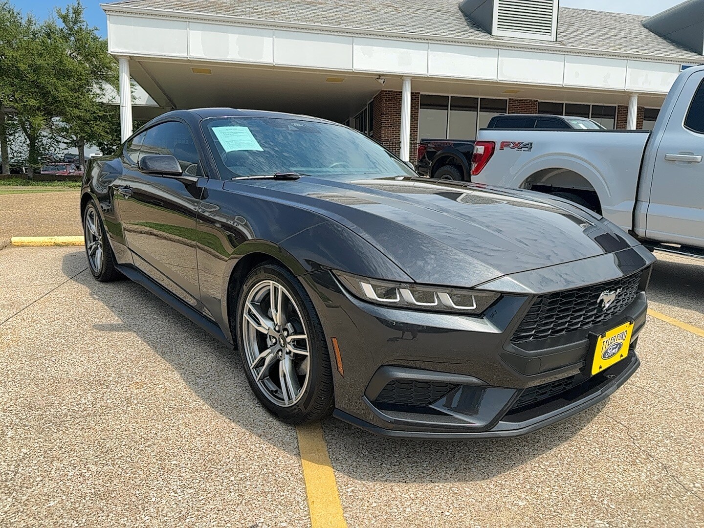 2024 Ford Mustang photo 4