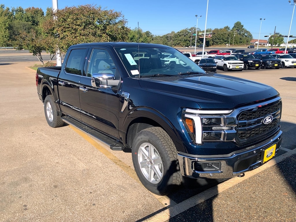 New 2025 Ford F-150 Lariat TRUCK