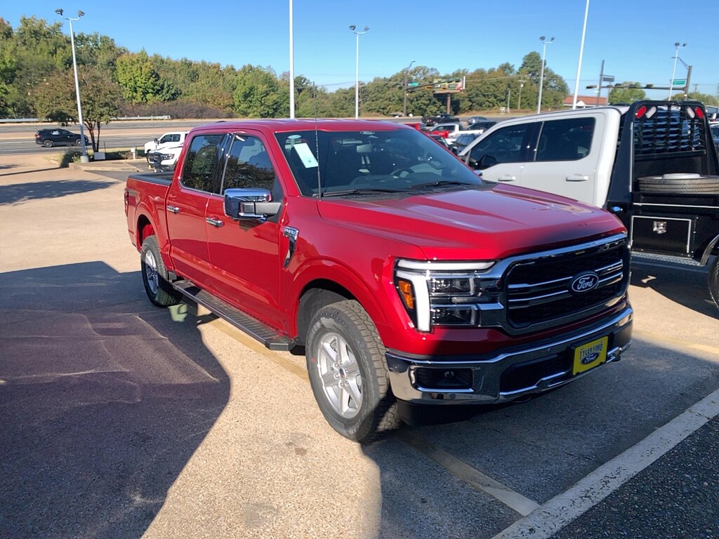 New 2025 Ford F-150 Lariat TRUCK