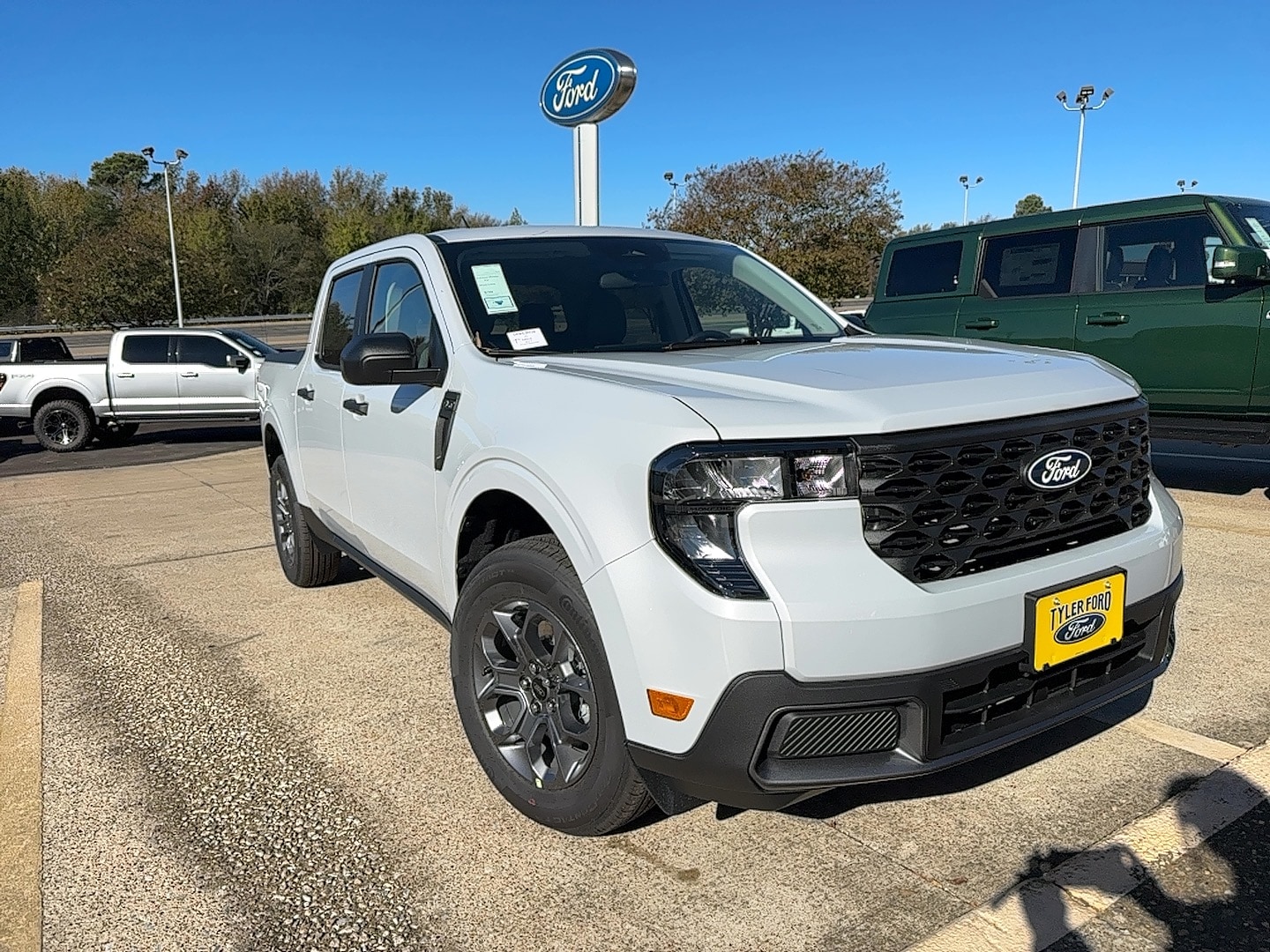 2025 Ford Maverick XLT's photo