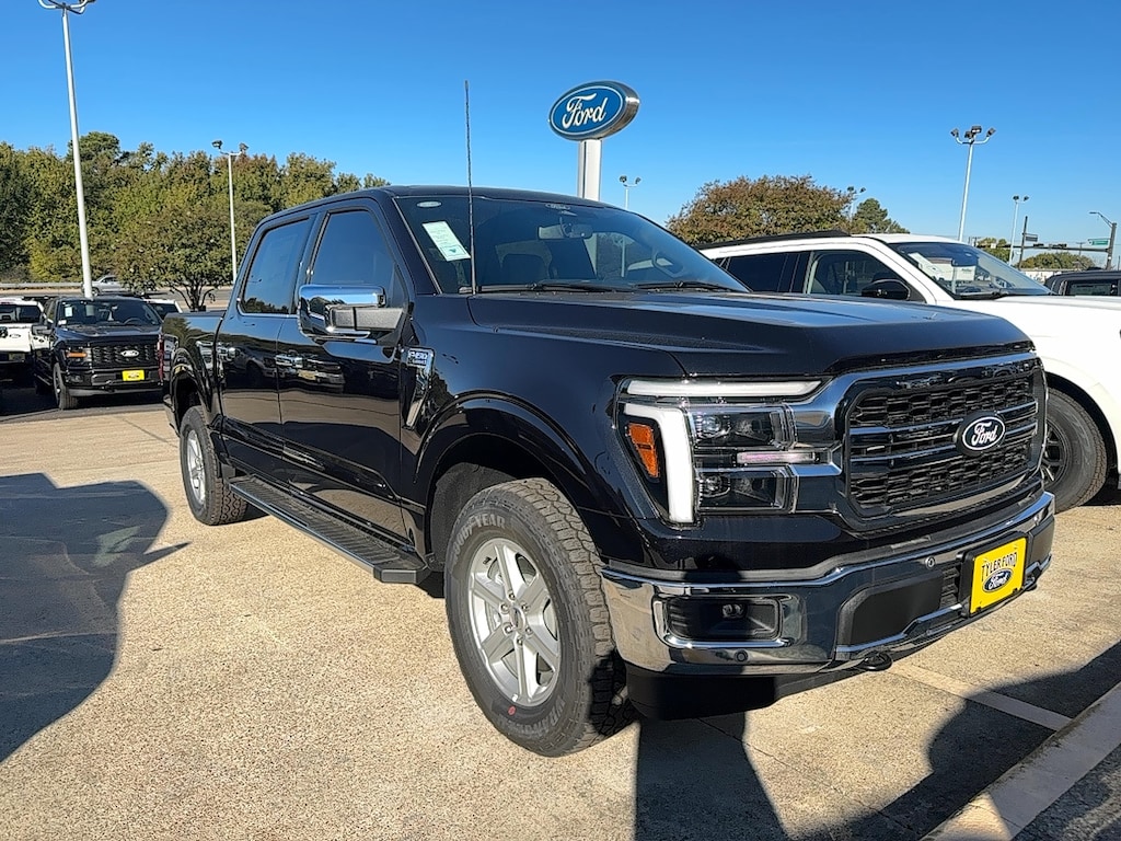 New 2025 Ford F-150 Lariat TRUCK