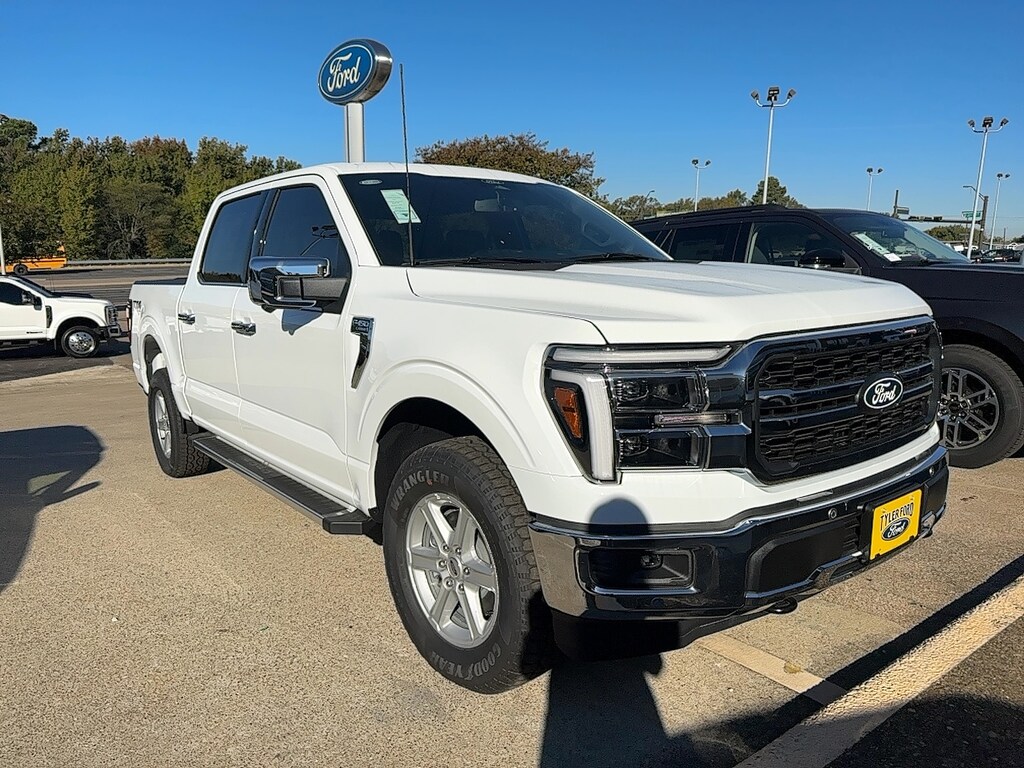 New 2025 Ford F-150 Lariat TRUCK