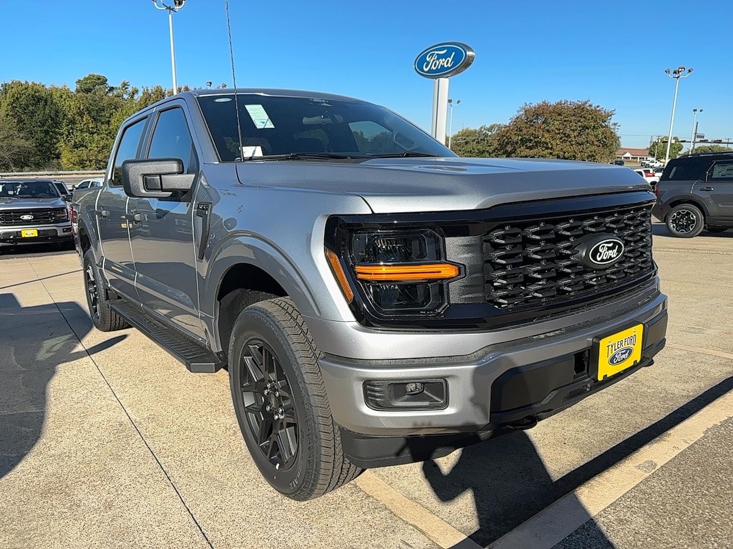 2025 Ford F-150 STX's photo