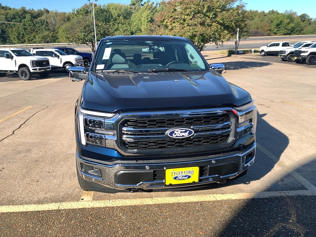New 2025 Ford F-150 Lariat TRUCK