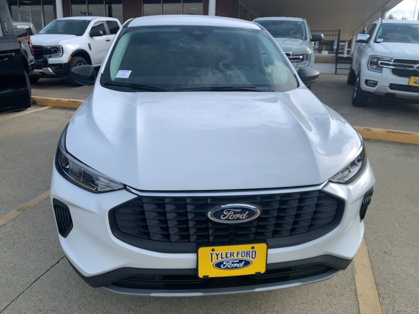 2025 Ford Escape Active photo 2