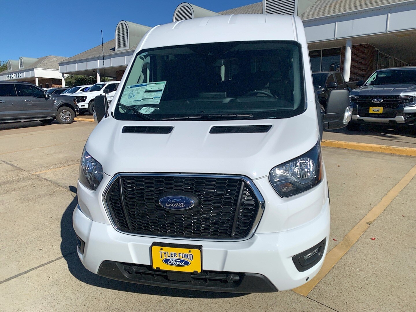 2024 Ford Transit XLT photo 3
