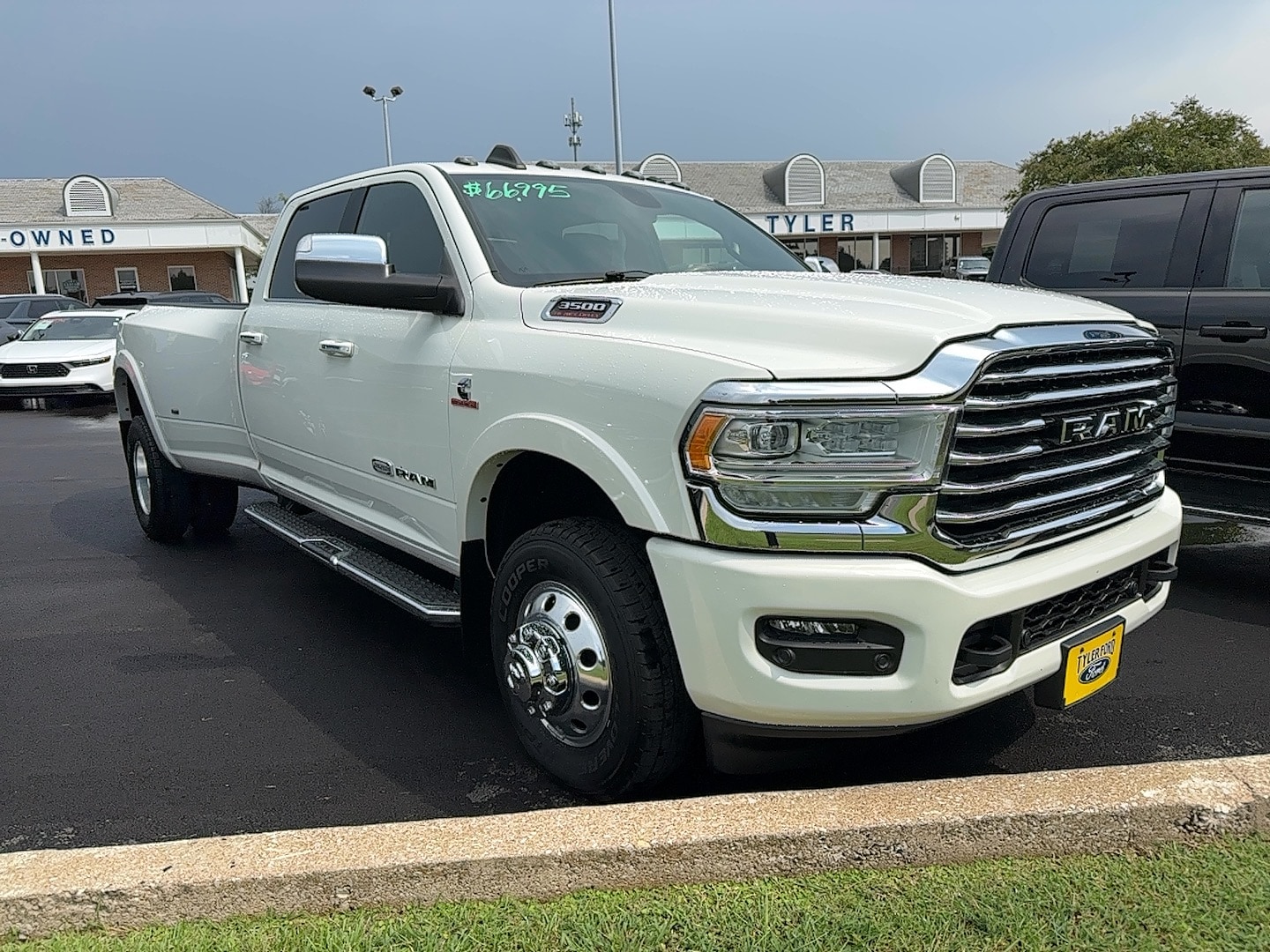 2020 RAM Ram 3500 Pickup Longhorn's photo