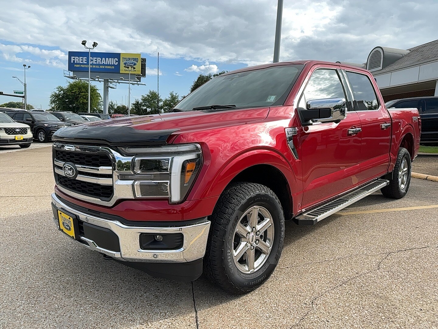2025 Ford F-150 Lariat photo 4