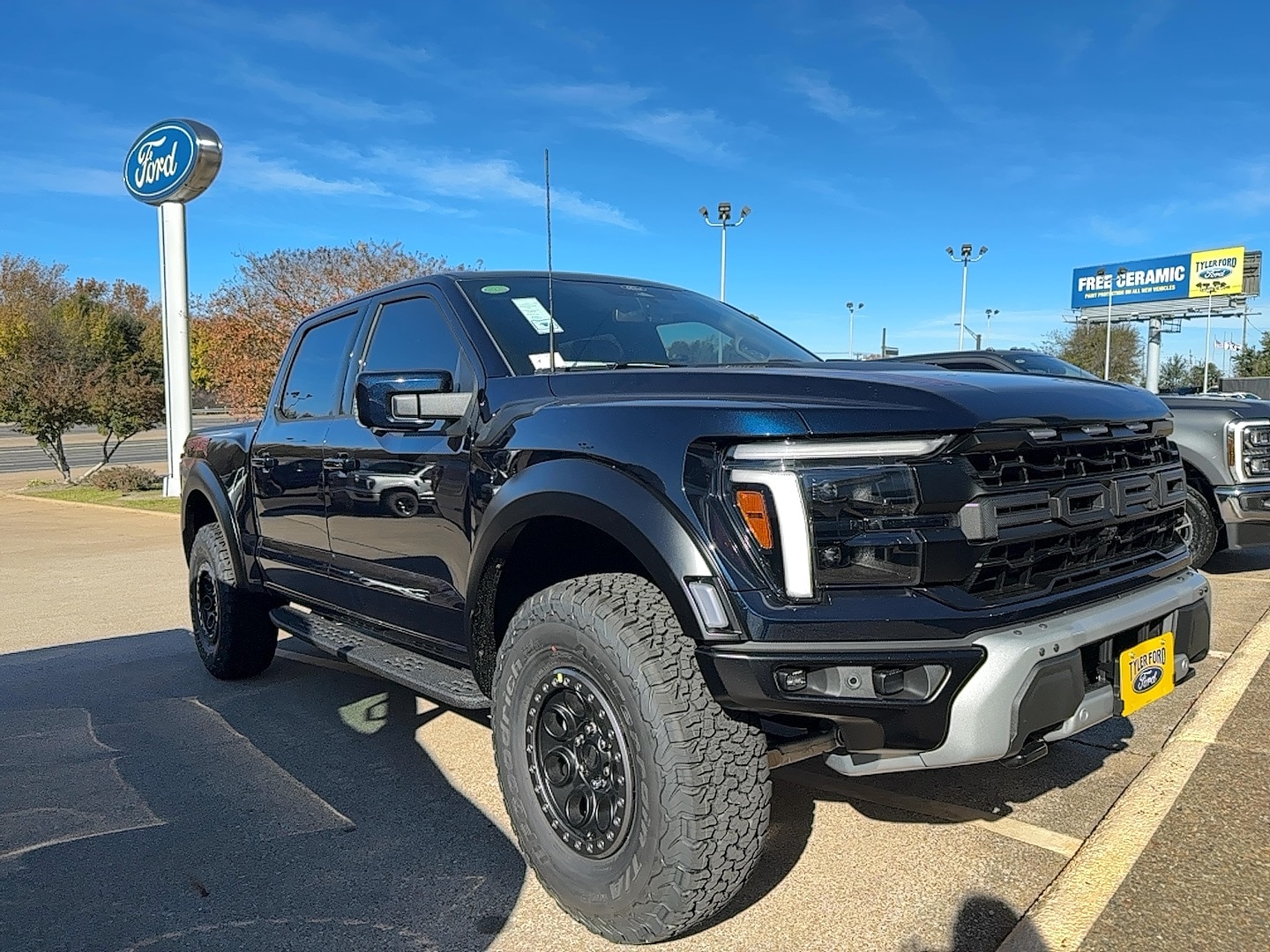 2025 Ford F-150 Raptor's photo