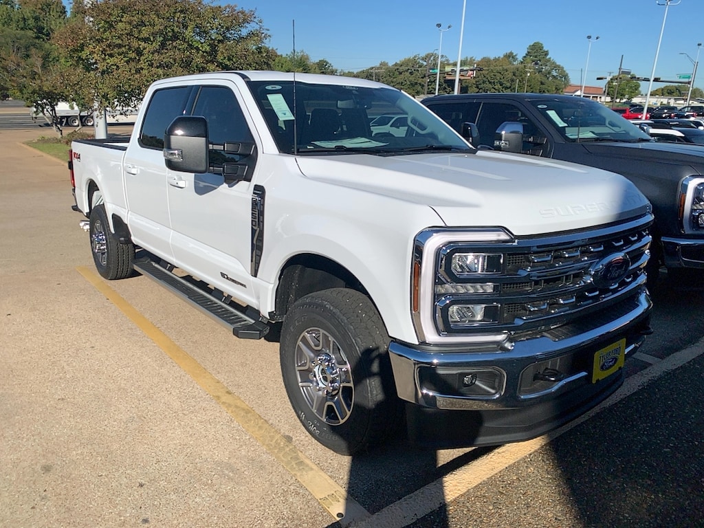 New 2026 Ford Super Duty F-250 Lariat TRUCK