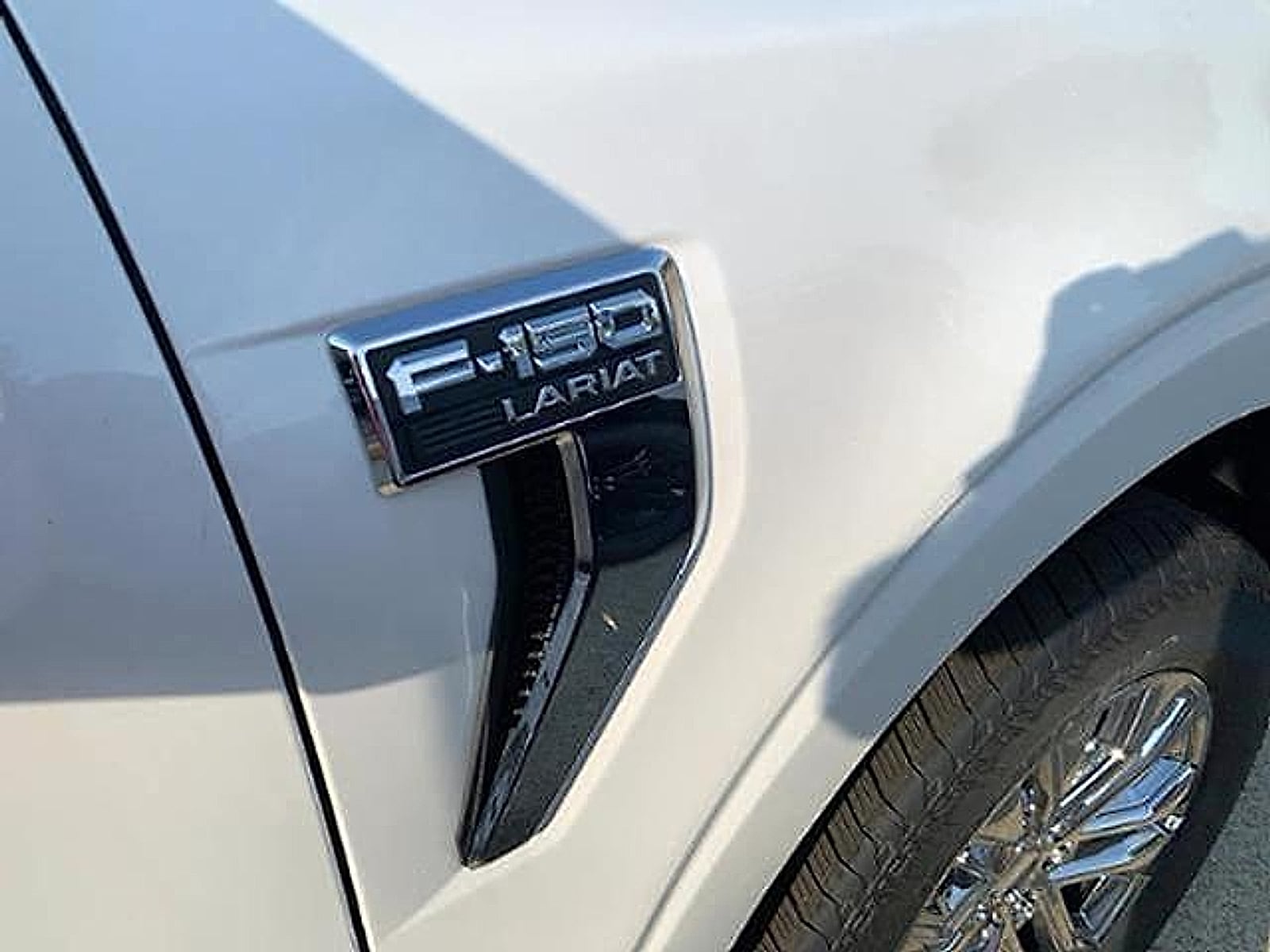 2025 Ford F-150 Lariat - Photo 9