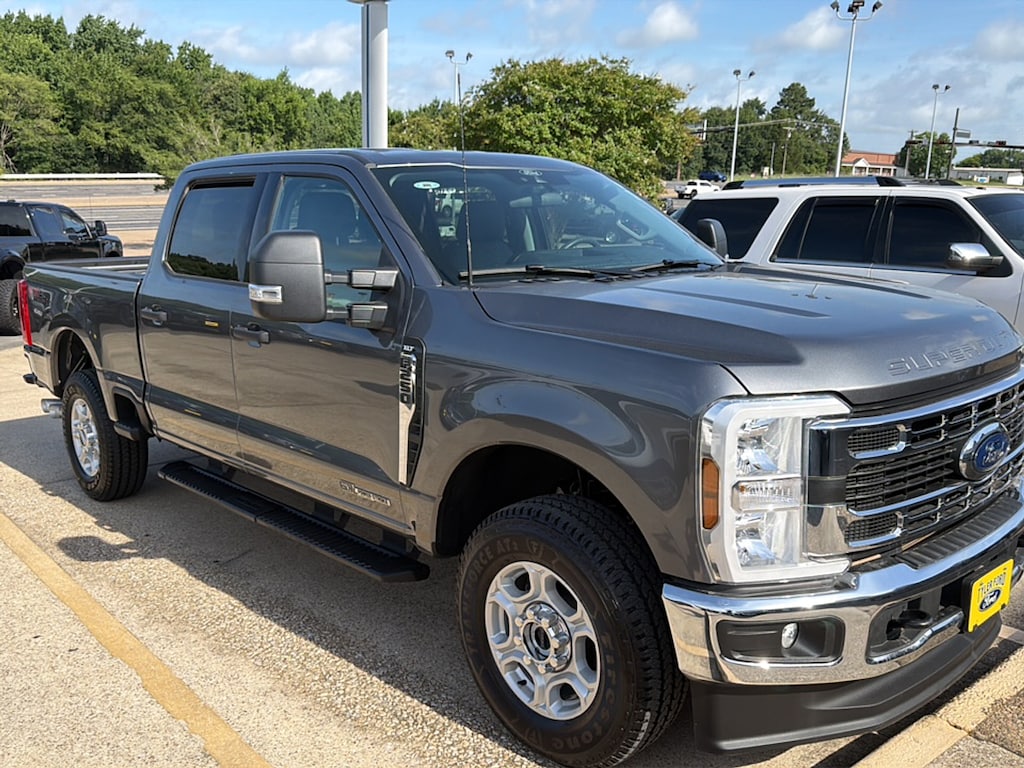 Used 2025 Ford F-250 XLT