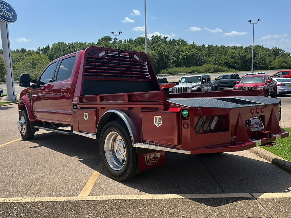 New 2026 Ford F-450 Chassis Lariat
