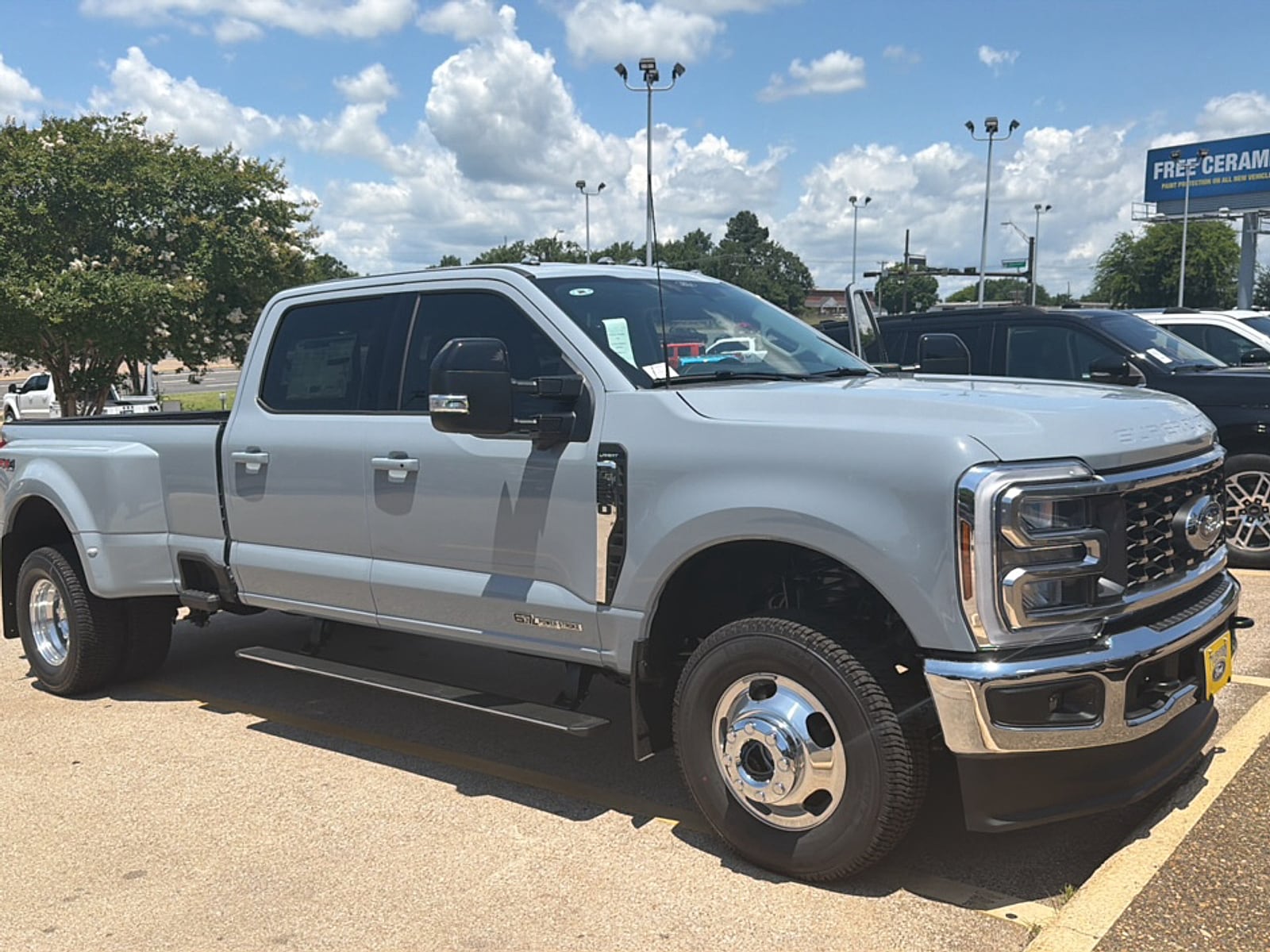 2026 Ford F-350 Lariat 4x4 Crew Cab 8' Box DRW's photo