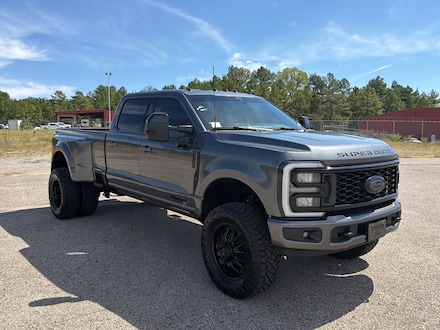 2026 Ford F-350 Lariat