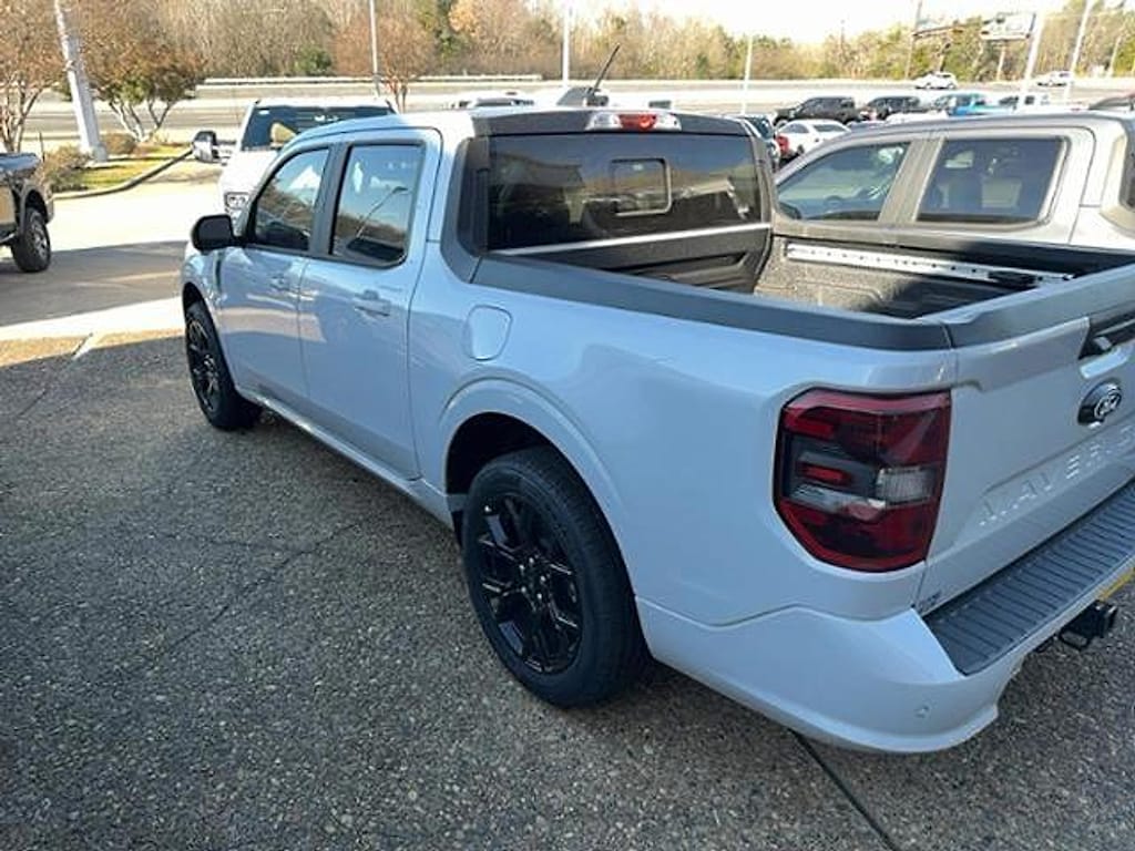 New 2026 Ford Maverick Lobo High TRUCK