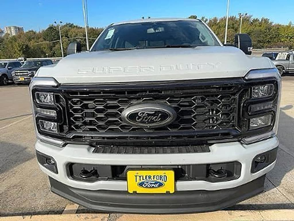 New 2026 Ford F-250 XLT TRUCK